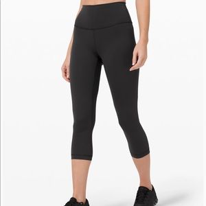Lululemon black Capri leggings size 8